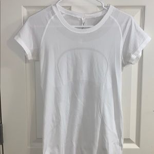Lululemon swiftly tech short sleeve 2.0